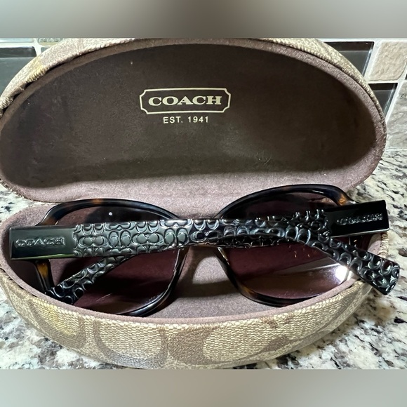 COACH Barbara Sunglasses - Picture 2 of 4